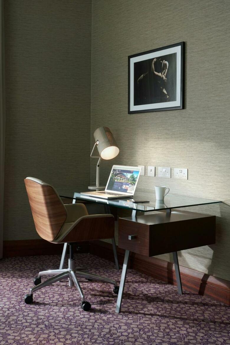 Hotel The Glasshouse Autograph Collection By Marriott