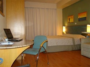 Harbor Hotel Regent Suites