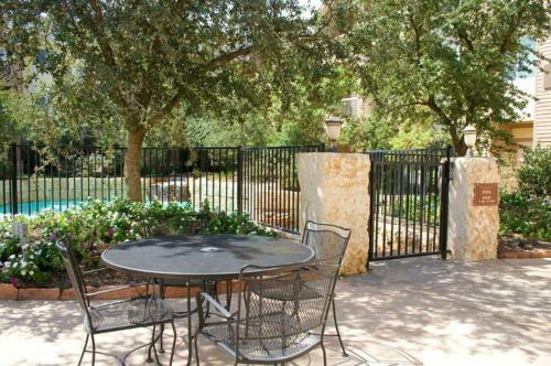 Hotel Arbor Inn And Suites