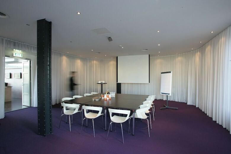 Hotel Stroom