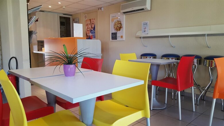Hotel Premiere Classe Lyon Est Aeroport Saint Exupery