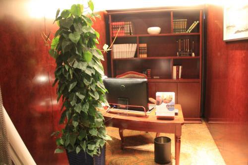 Grand Metropark Universal Dinosaur Town Hotel