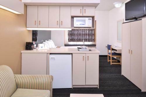 Hotel Days Inn & Suites Maryville