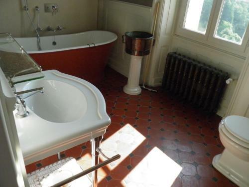Hostal Ch�teau Des Faugs
