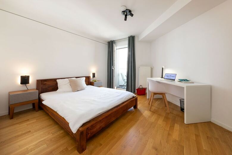 Brera Apartments & Suites