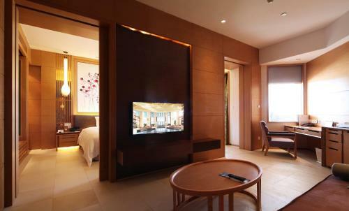 Hotel Regal Palace Resort