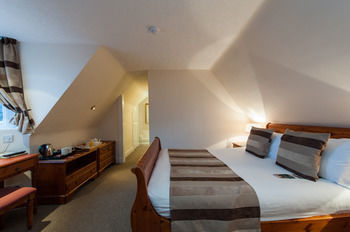 Glen Mhor Hotel & Restaurant