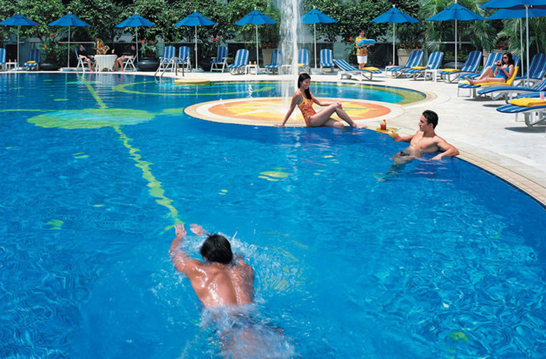 Hotel Regal Airport