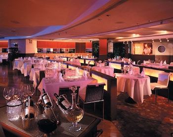 Hotel Regal Airport