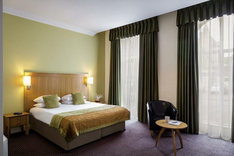 Hotel Walton Hall