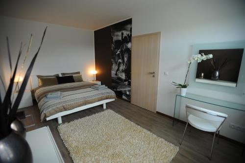 Aparthotel Black Bridge - Hotel Apartment