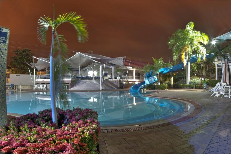 Hotel Los Puentes Comfacundi