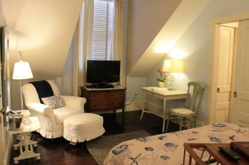 Posada Grand Magnolia Suites
