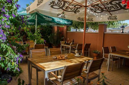 Hostal Arany Patk� Panzi� & �tterem