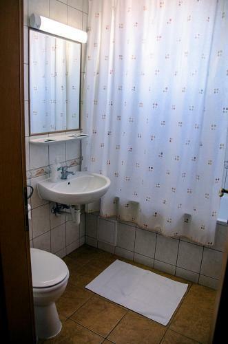 Hostal Arany Patk� Panzi� & �tterem
