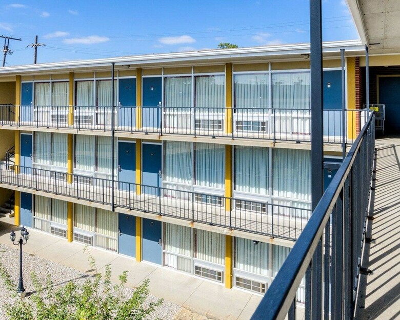 Hotel Econo Lodge Topeka