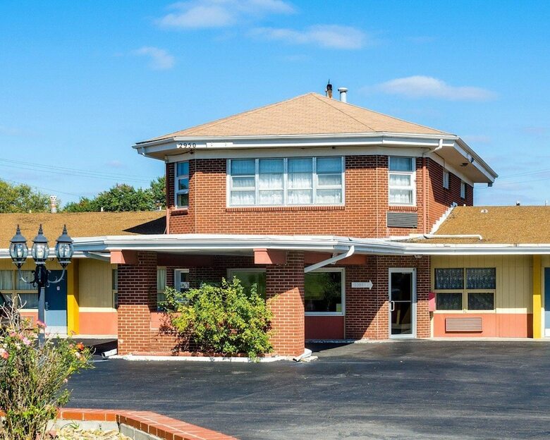 Hotel Econo Lodge Topeka