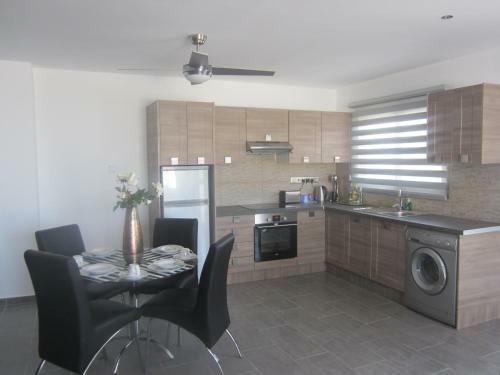 Marina Apartments 211