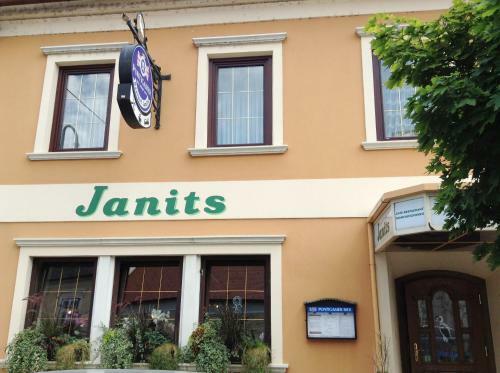 Hostal Gasthof Janits
