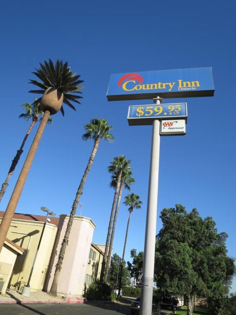 Hotel Country Inn Ontario