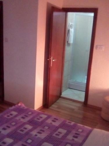 Hostal Guest House Ruza