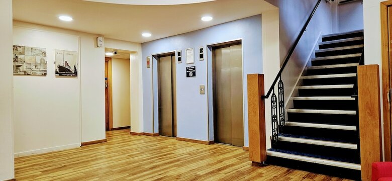 Travelodge Belfast Central Hotel