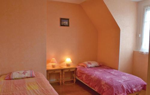 Holiday Home Cancale Rue Des Rosiers