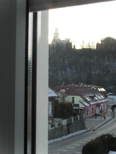 Hostal Restaurant Pension L-club