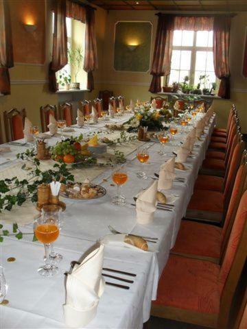 Hostal Restaurant Pension L-club