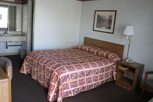 Hotel Budget Host Inn Bristol