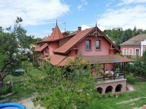 Hostal Ker�miapark Guesthaus