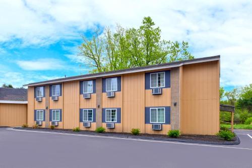 Hotel Kings Inn Putnam