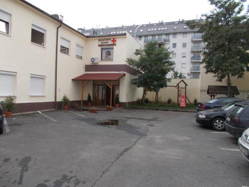 Grand Park Hotel/hostel