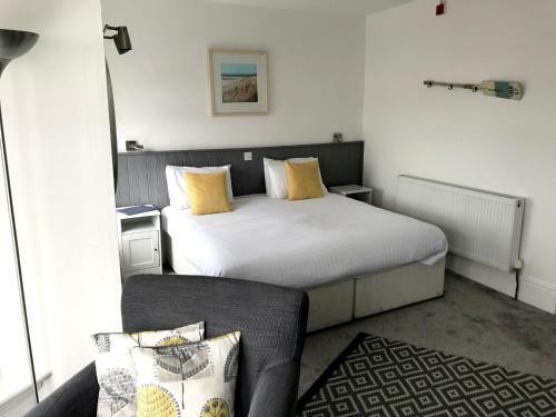Hotel Seabreeze Restaurant With Rooms