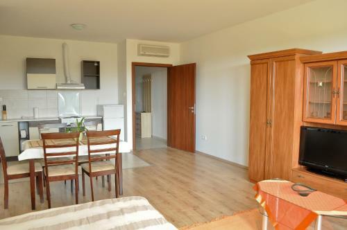Tisza Palota Apartmanok