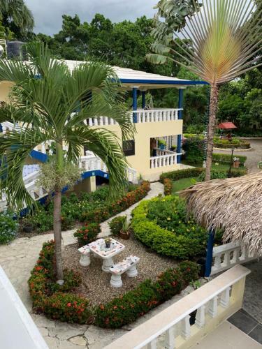 Albergue Sana El Jardin Secreto