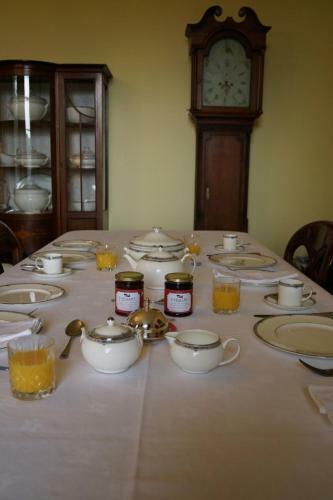 Bed And Breakfast Allt Y Rheini