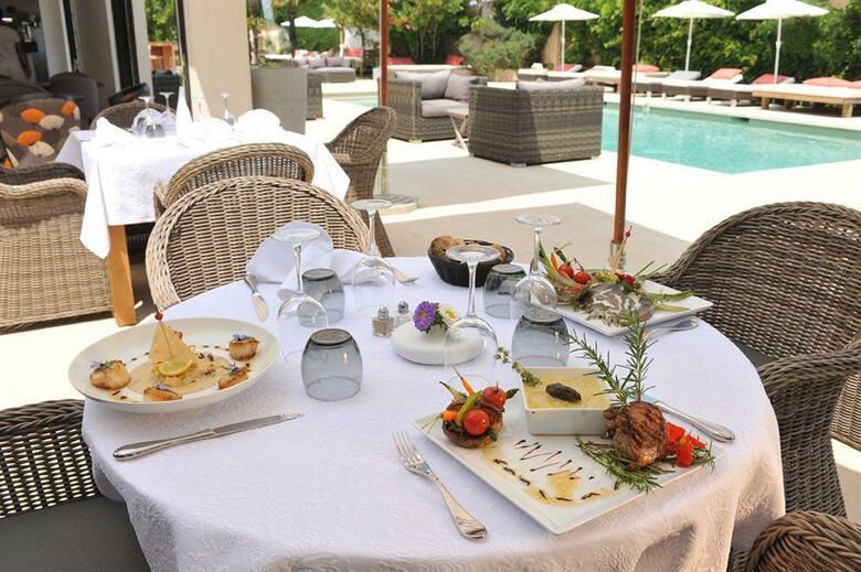 Hotel H�tel Font Mourier