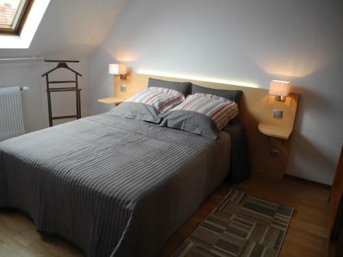 Au Pied Du Chateau