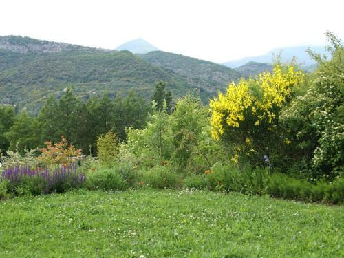 Fantastic Apartment In Montbrun-les-bains With Balcony