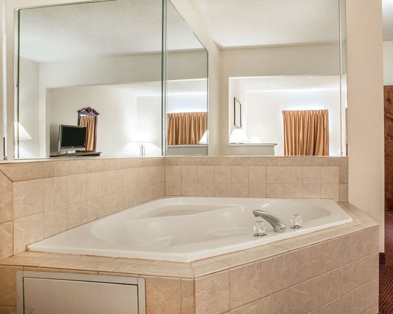 Hotel Comfort Suites - Jefferson City
