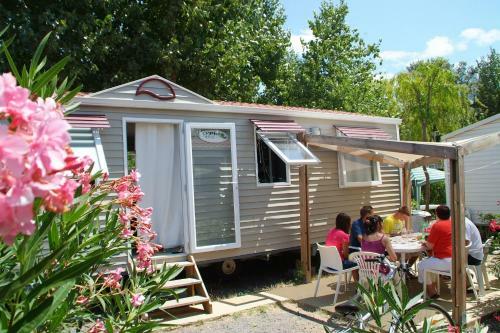 Le Camping Les Champs Blancs