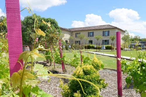 Logis Hotel Le Domaine De Baulieu