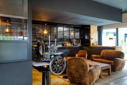 Logis Hotel Le Domaine De Baulieu