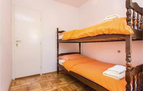 Holiday Home Ive Milcetica Matina Cr