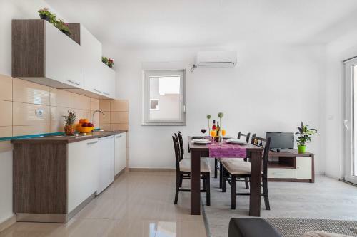 Apartments Hrvoje
