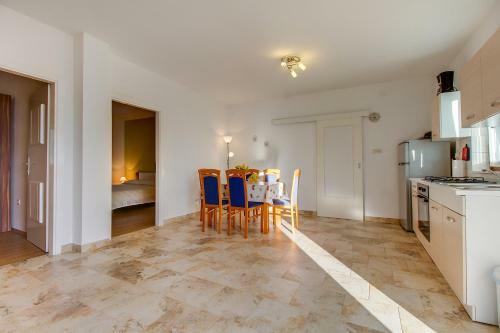 Apartments Boni?