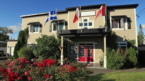 Hotel Auberge Sur Le Lac T�miscouata