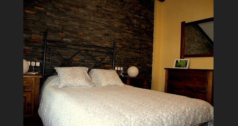 Agroturismo Casa Rural Las Lezas