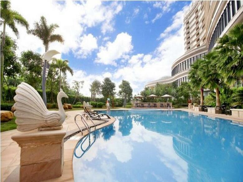 Golden Shining New Century Grand Hotel Beihai